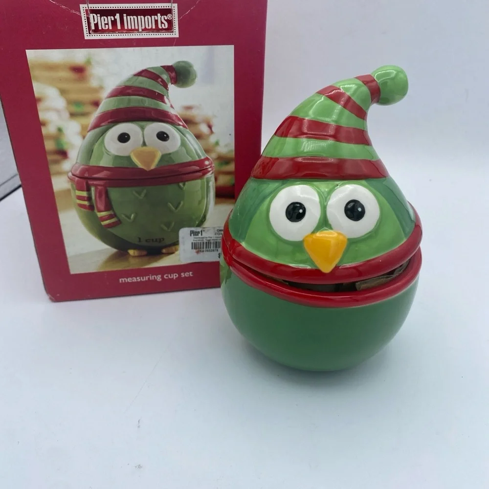 Pier 1 Imports Holiday Owl Nesting Measuring Cup set Handpainted New Open Box